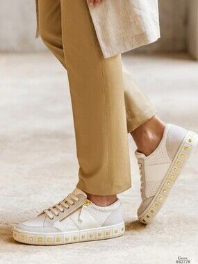 Geox Respira Women's Nebula Studded White Leather Sneakers Size 38 US 8 Shoes